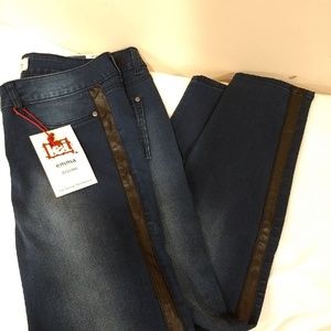 Denim jeggings Faux lether trim NWT